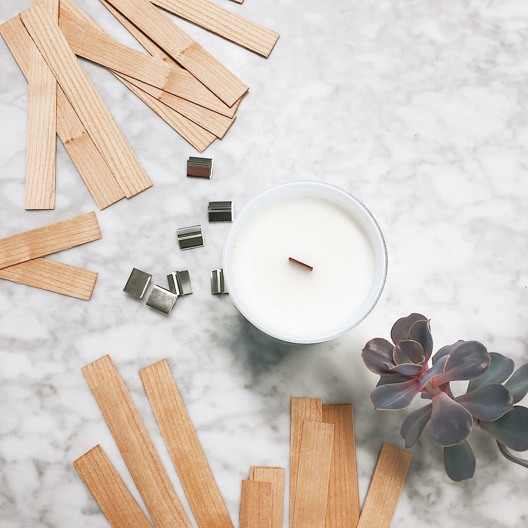 Cozy candles with wooden wicks